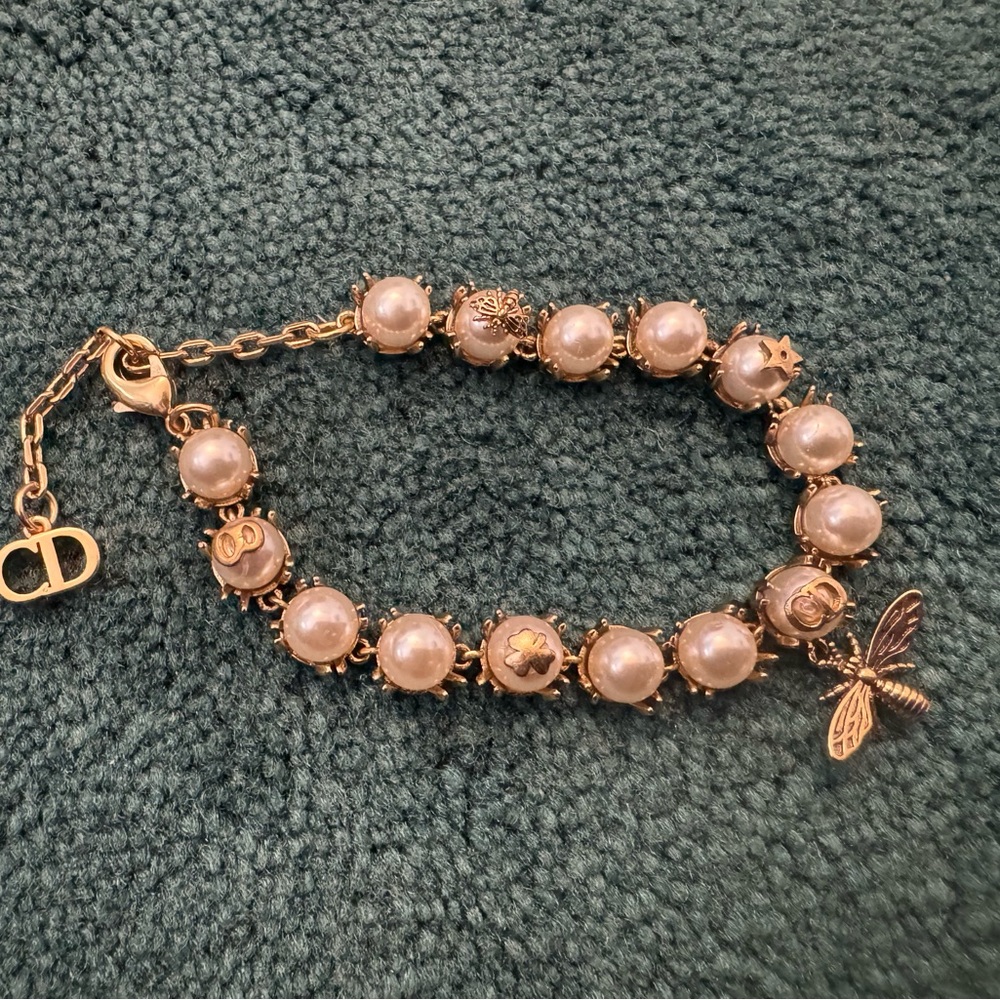 Pearl bees Bracelet women